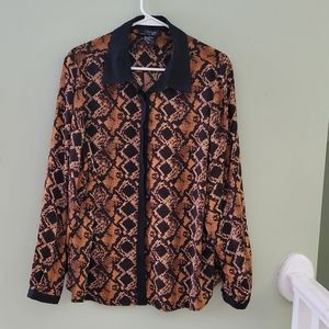 Women's Button-up Blouse